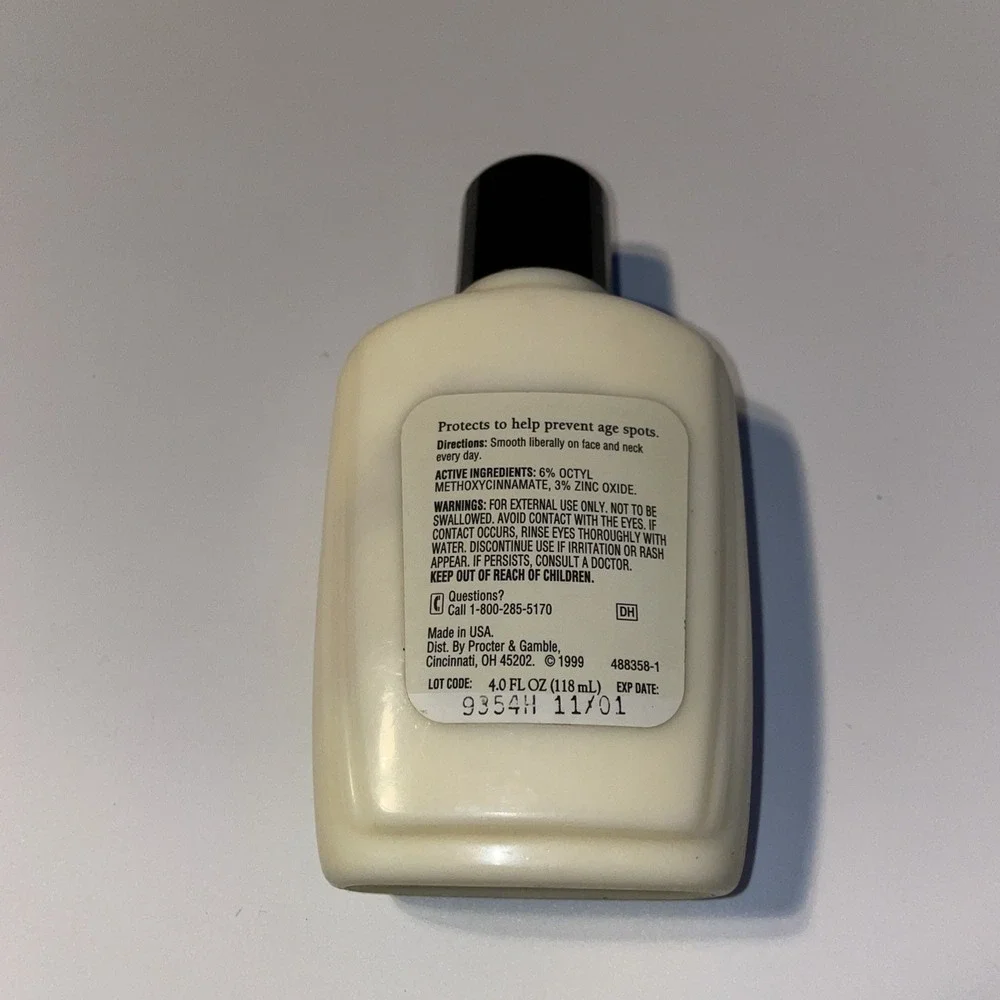 Vintage Original Oil of Olay- ProVital Protective‎ Lotion Bottle UVA/UVB 4 Oz